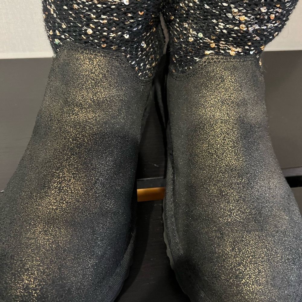 Black UGG’s boots
